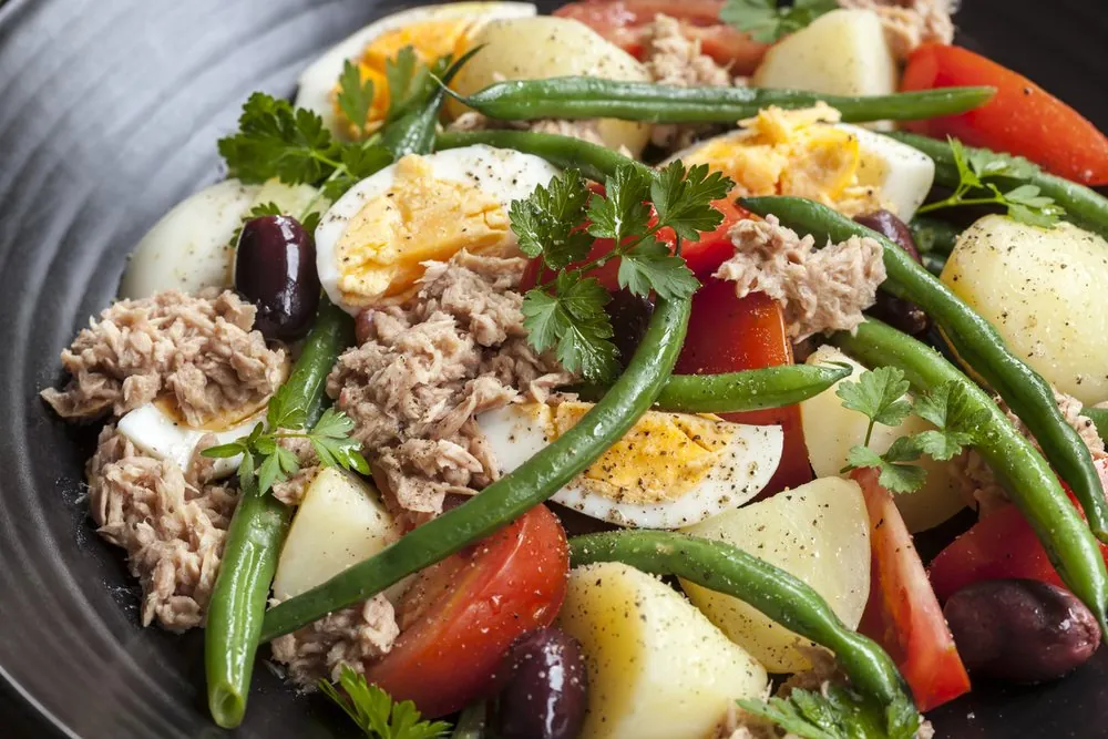 Salade Nicoise with tuna, egg, olives and haricot vert